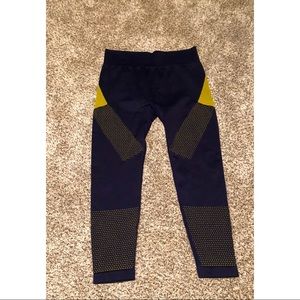 Fabletics seemless 7/8 leggings